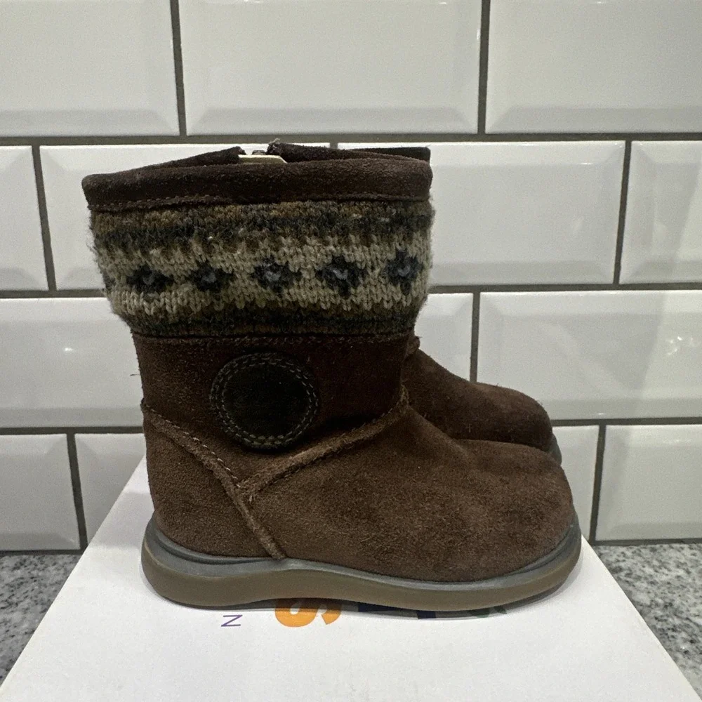 Clarks Snugglehug Girls Toddler Mushroom Brown‎ Boots 4.5 Winter Walking Infant